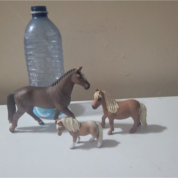 Schleich Horses Set of 3 - Picture 2 of 8